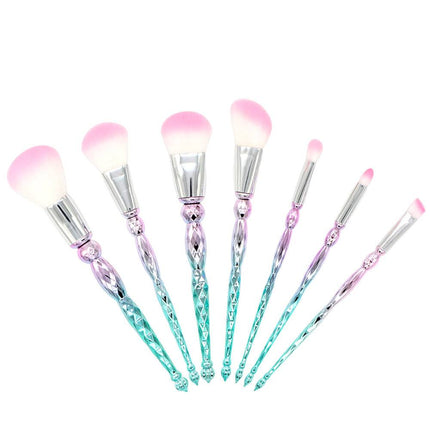 7-piece Diamond Tower Makeup Brush Set with lightweight handles and high-quality rayon bristles for beginners