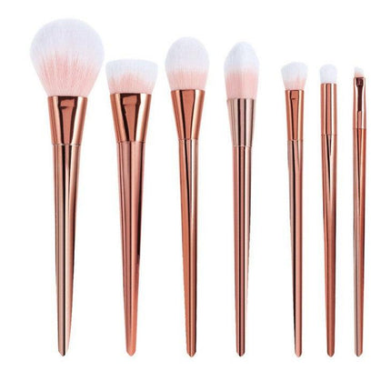 7-piece diamond makeup brush set in blue-black gradient with diamond-shaped handles and synthetic bristles