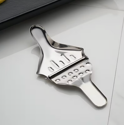 Stainless steel manual citrus juicer with ergonomic handle for easy fruit extraction, ideal for home kitchen use.