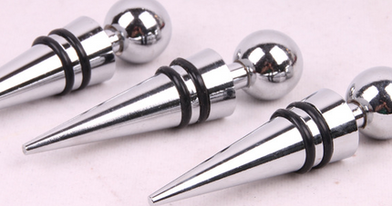 Black zinc alloy wine stopper and sealer for preserving opened wine bottles with airtight seal