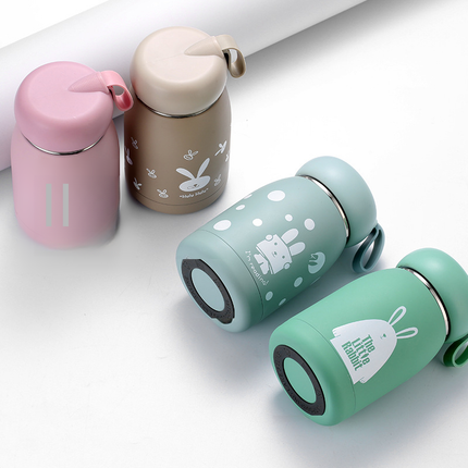 Large belly stainless steel insulated mug with double-wall construction and leak-proof lid