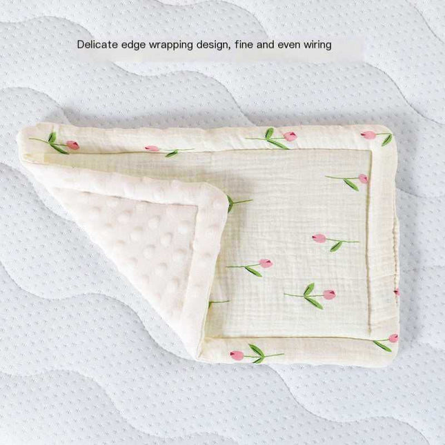 Thick cotton baby pillow with soft breathable fabric for newborn head shape correction in 25x40 cm size