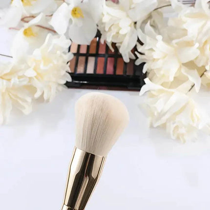 ENERGY Large Makeup Brush gold powder brush for contouring and blush with soft artificial fiber bristles